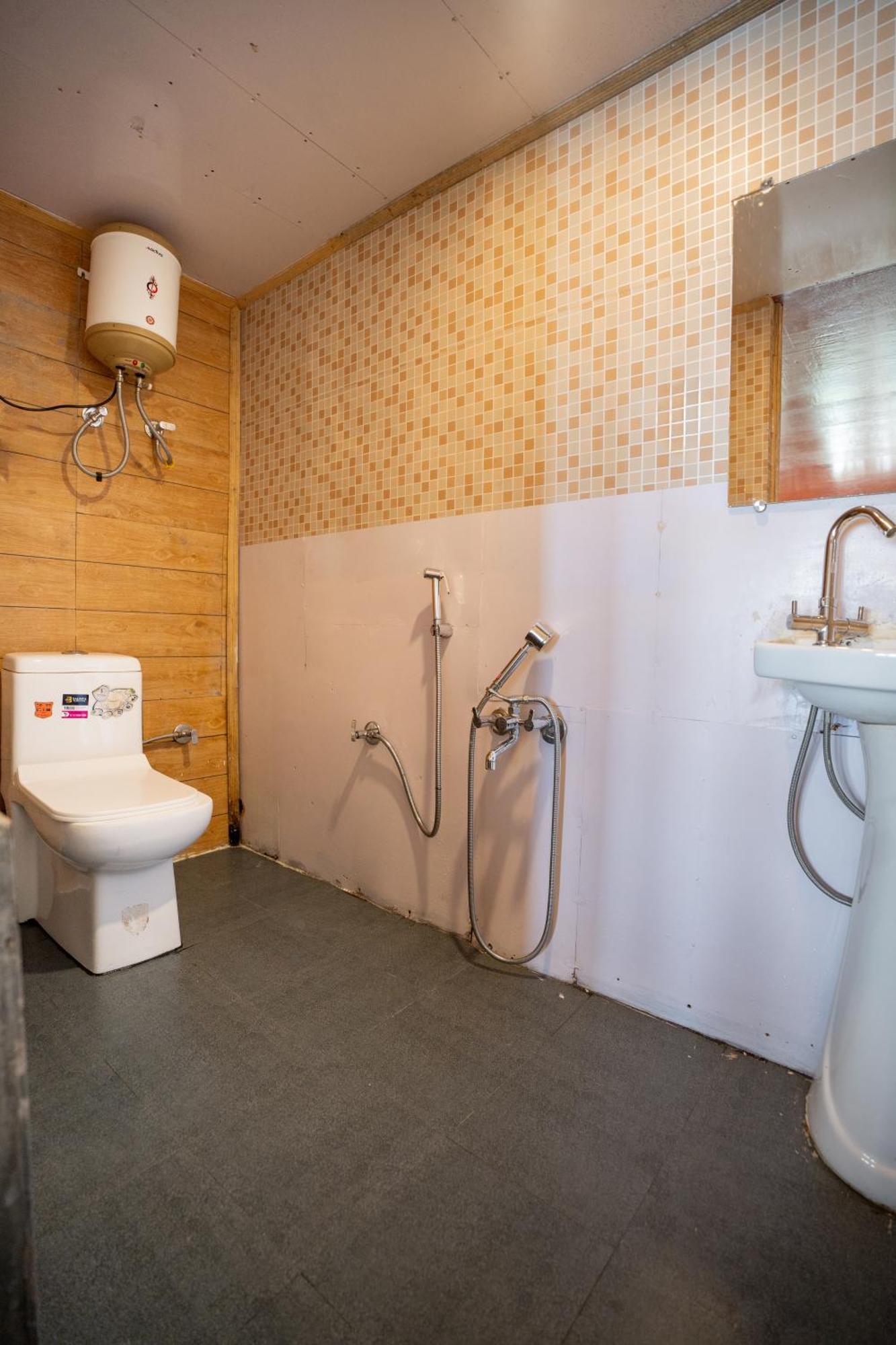 Monratino Himadrie -2 Mins Walk From Mall Road - All Rooms Have Kanchenjunga Mountain View Darjeeling  Ngoại thất bức ảnh