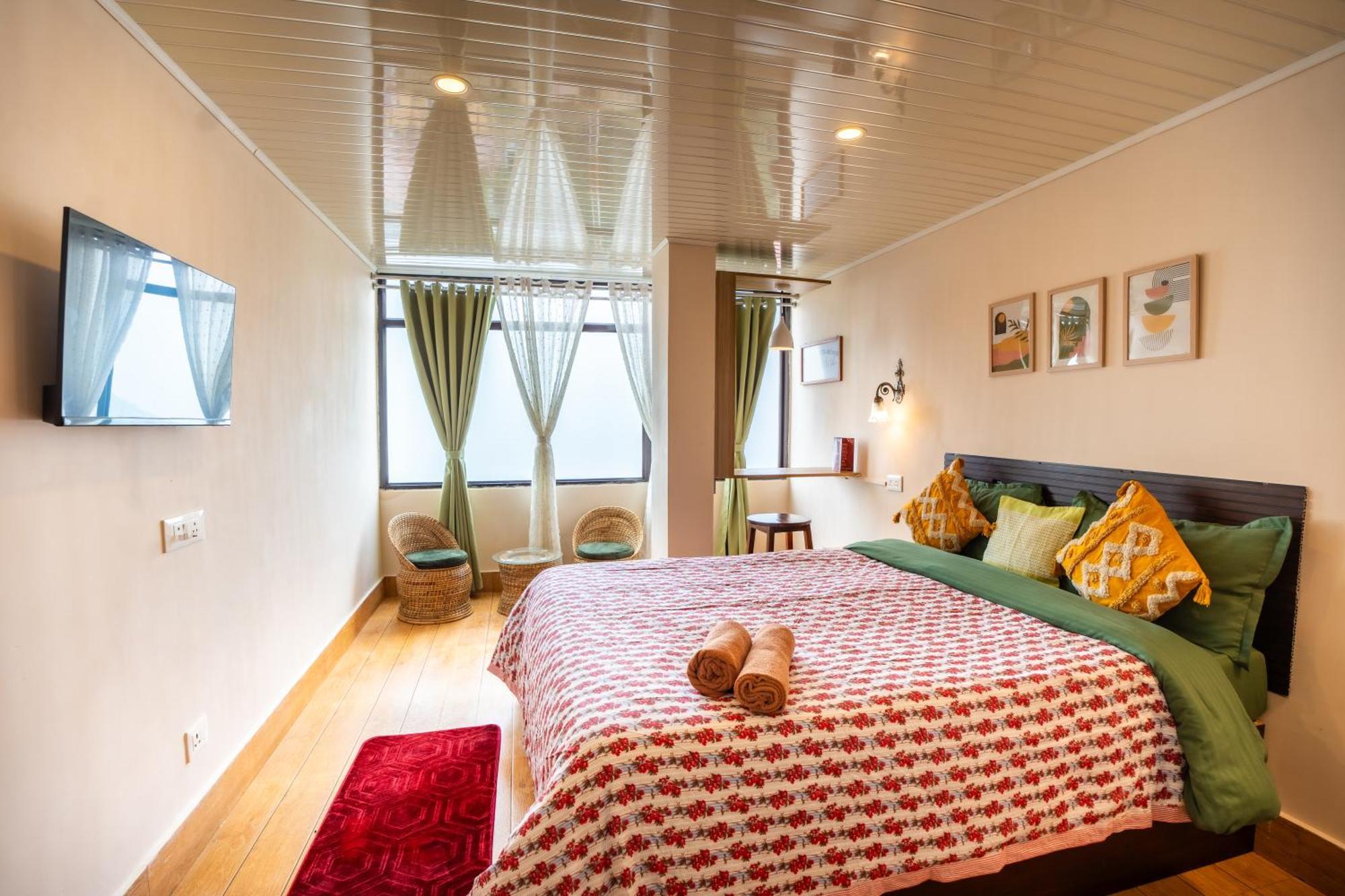 Monratino Himadrie -2 Mins Walk From Mall Road - All Rooms Have Kanchenjunga Mountain View Darjeeling  Ngoại thất bức ảnh
