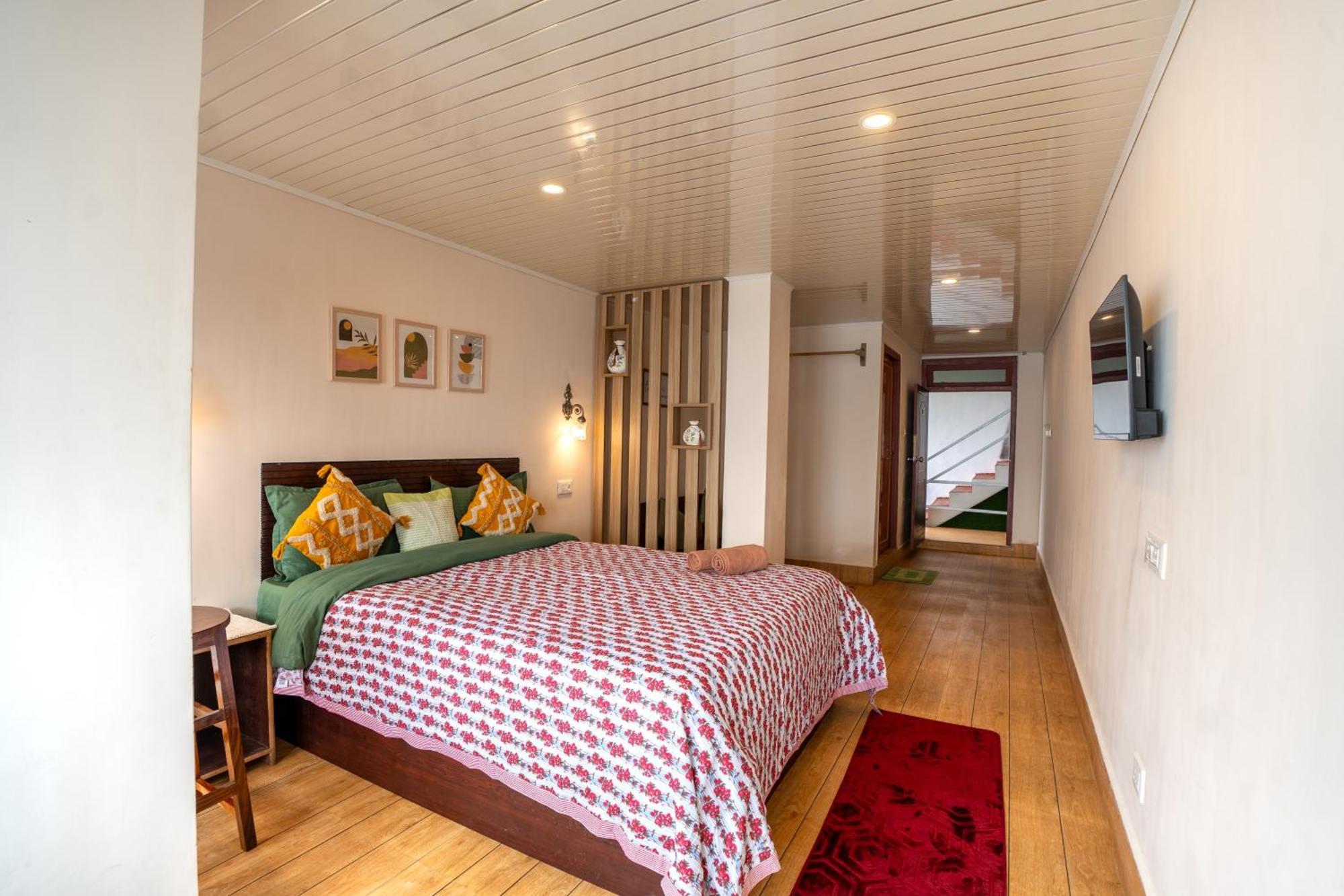Monratino Himadrie -2 Mins Walk From Mall Road - All Rooms Have Kanchenjunga Mountain View Darjeeling  Ngoại thất bức ảnh