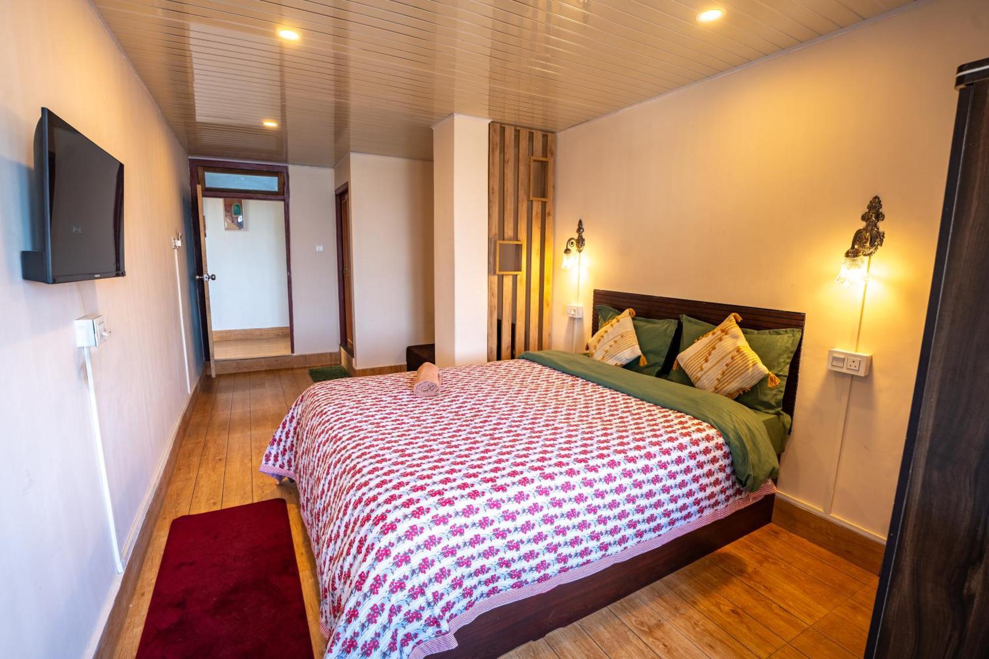 Monratino Himadrie -2 Mins Walk From Mall Road - All Rooms Have Kanchenjunga Mountain View Darjeeling  Ngoại thất bức ảnh